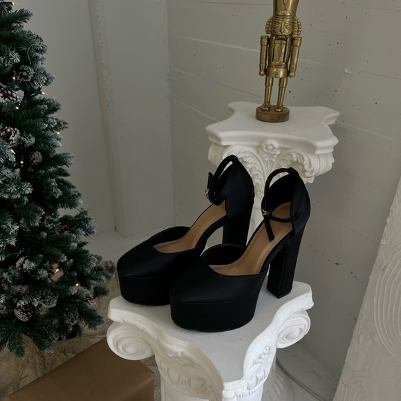 Platform high heels - Picture 7 of 7